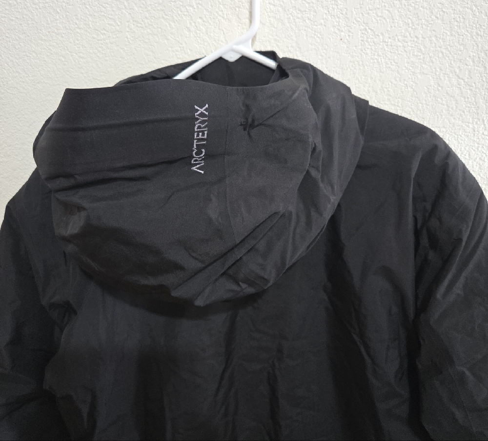 Arc'teryx Beta Jacket - Picture 3 of 9